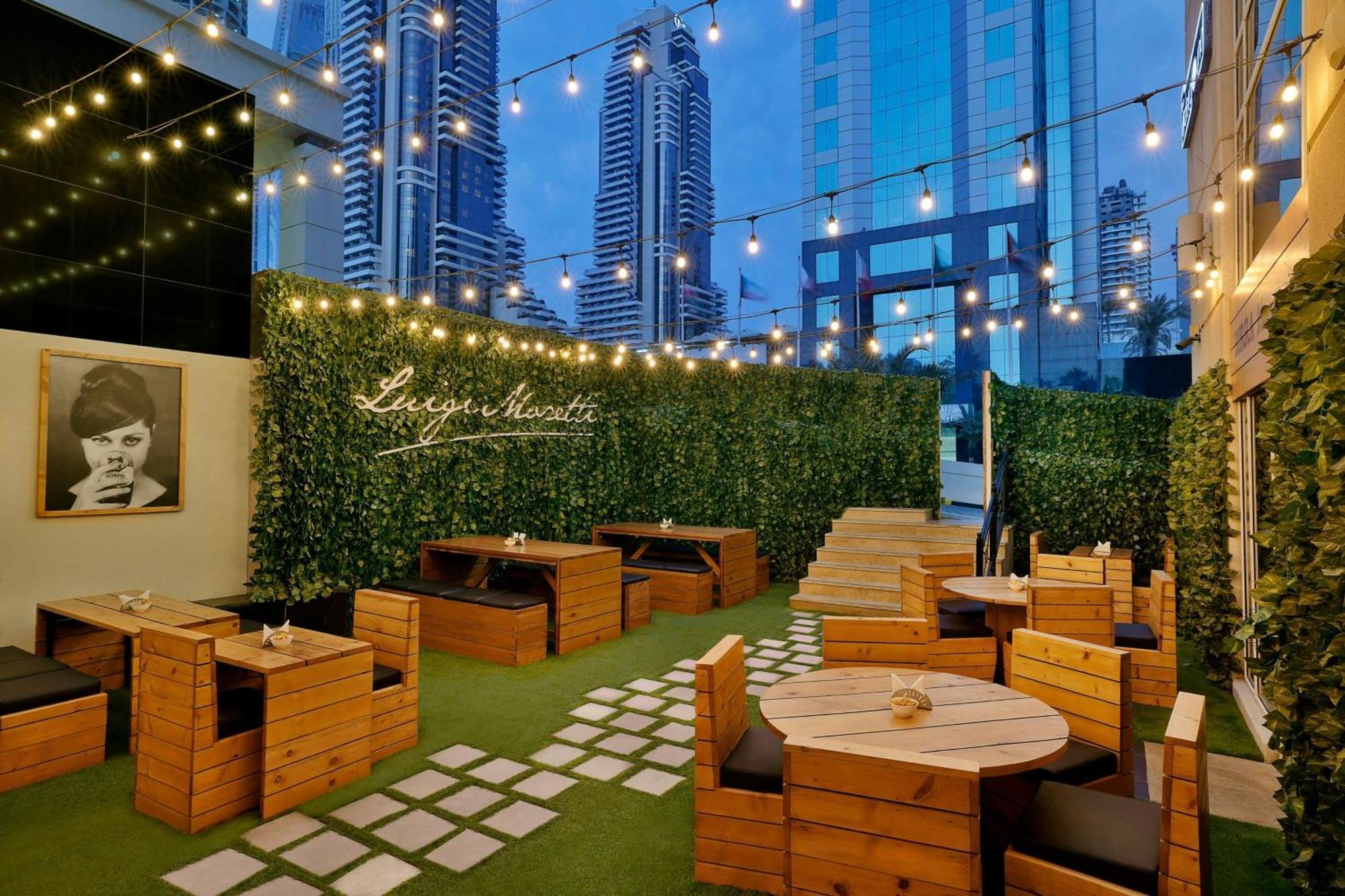 Al Habtoor Grand Resort, Autograph Collection Dubai Luaran gambar The Garden Bar