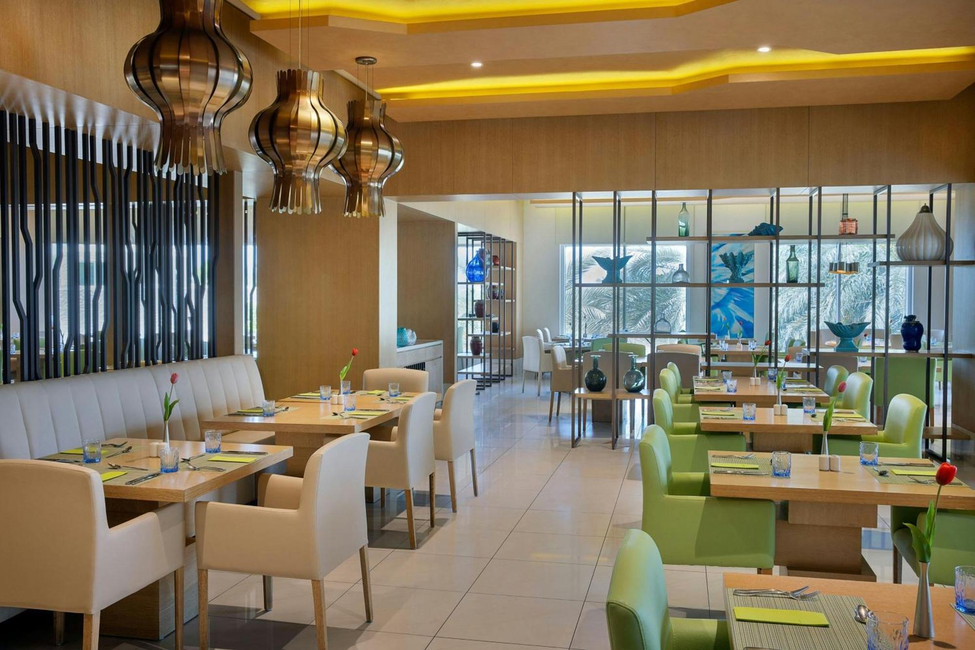 Al Habtoor Grand Resort, Autograph Collection Dubai Luaran gambar The restaurant