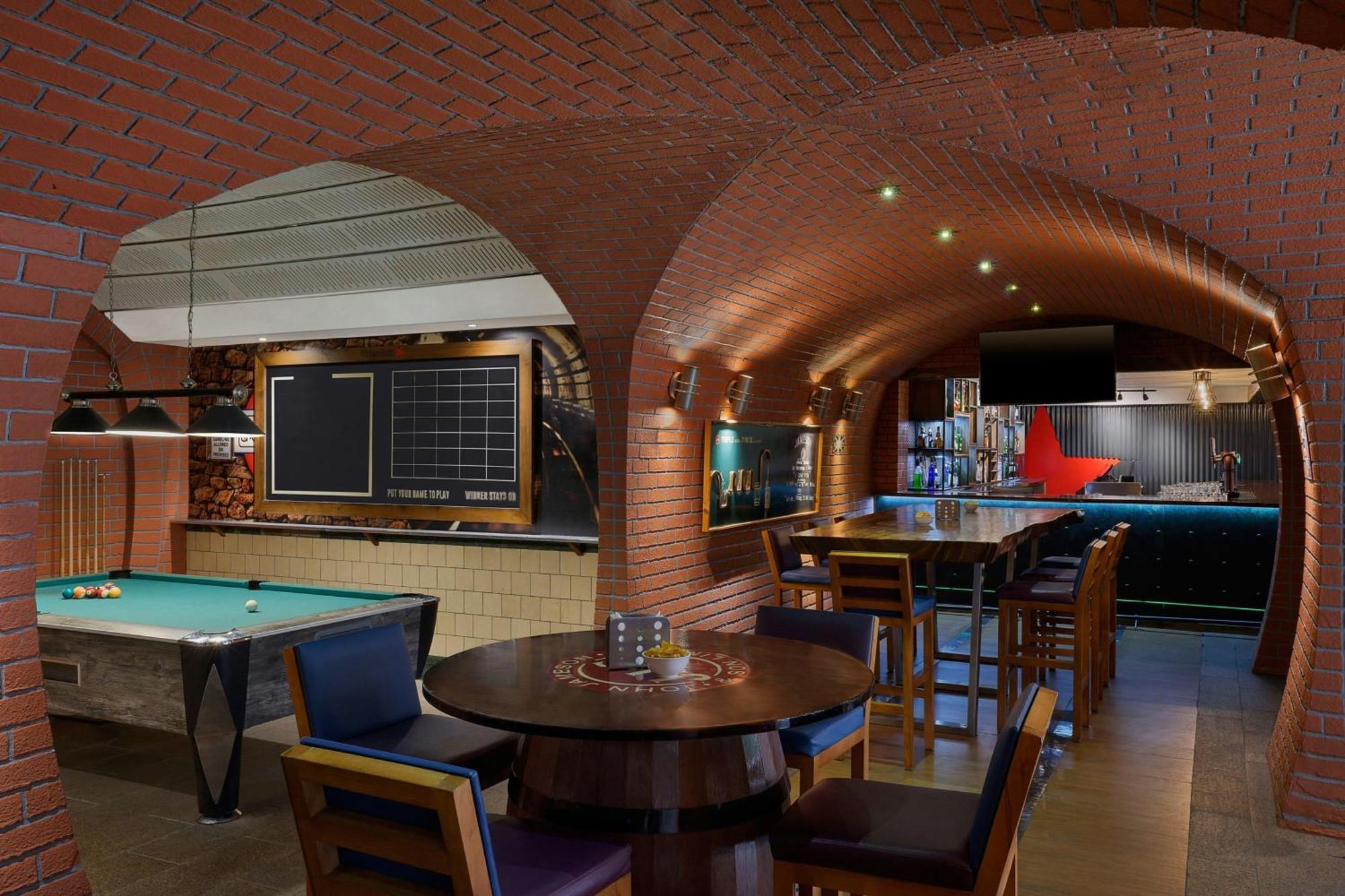 Al Habtoor Grand Resort, Autograph Collection Dubai Luaran gambar The Sports Bar